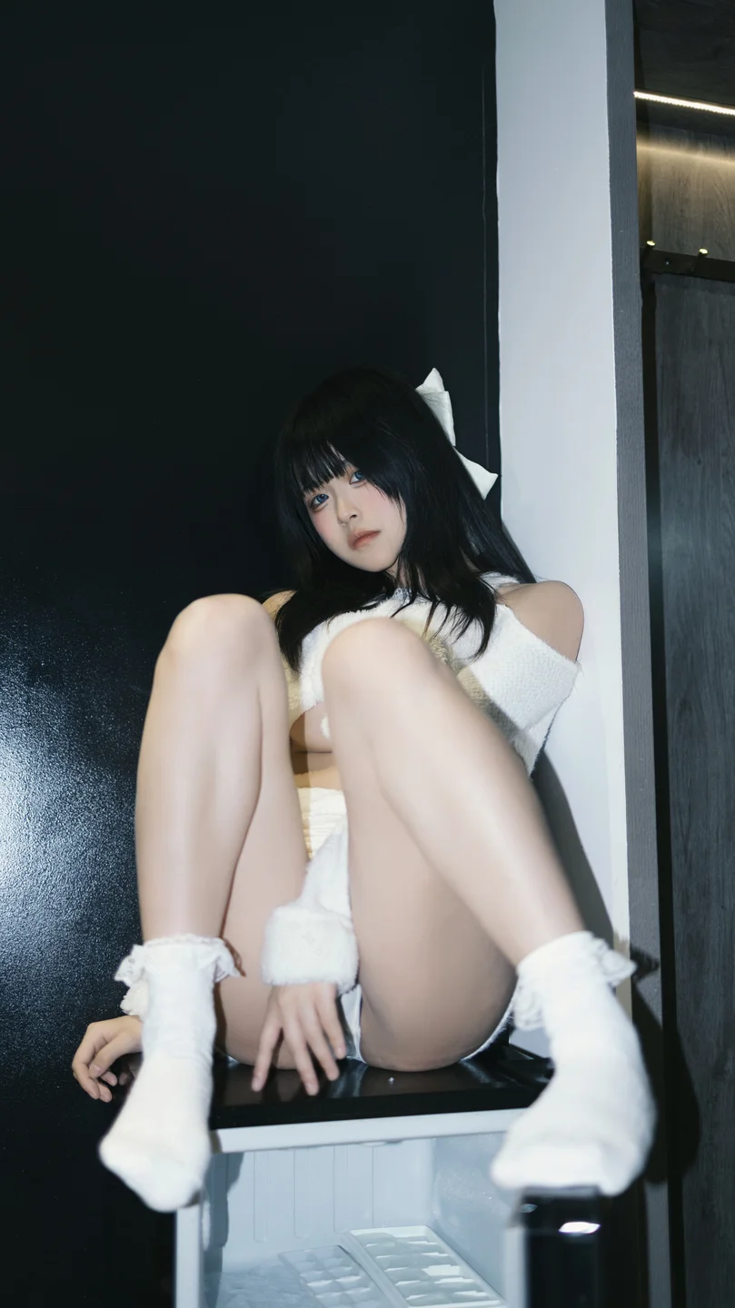 渡久山 - No.003 白色毛茸茸 [46P-274MB] tg@simisebaisi 【丝足阁】006.webp